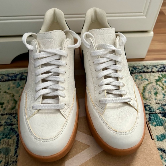 Veja White and Black Sneakers - Picture 3 of 11